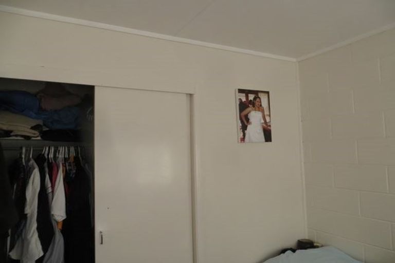 Photo of property in 18 Kent Street, Waiuku, 2123