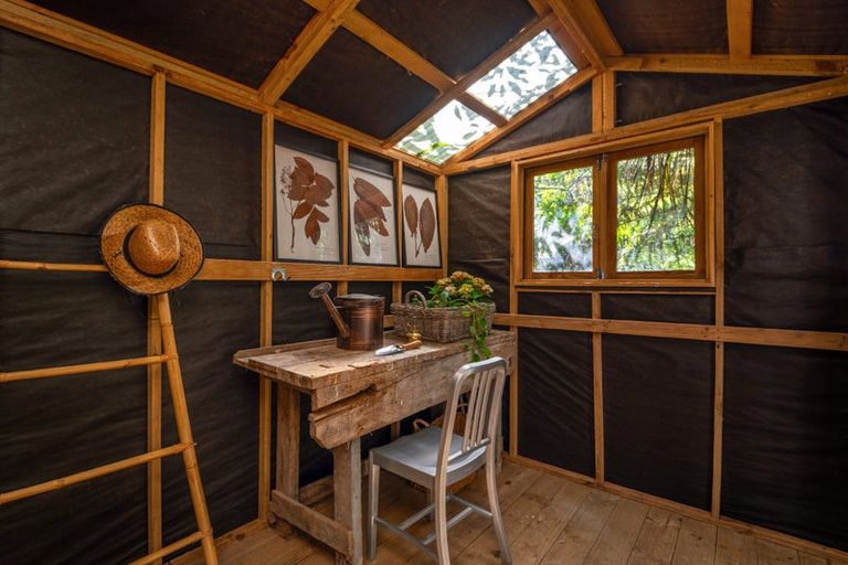 Photo of property in 7 Brussells Place, Birkenhead, Auckland, 0626