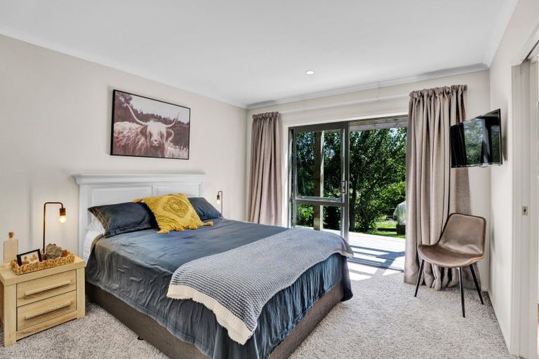 Photo of property in 88 Te Arei Road East, Lepperton, New Plymouth, 4373