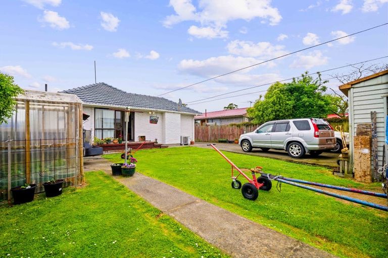 Photo of property in 6 Skerten Avenue, Hornby, Christchurch, 8042
