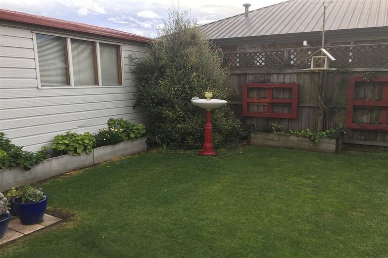 Photo of property in 188 Springs Road, Hornby, Christchurch, 8042