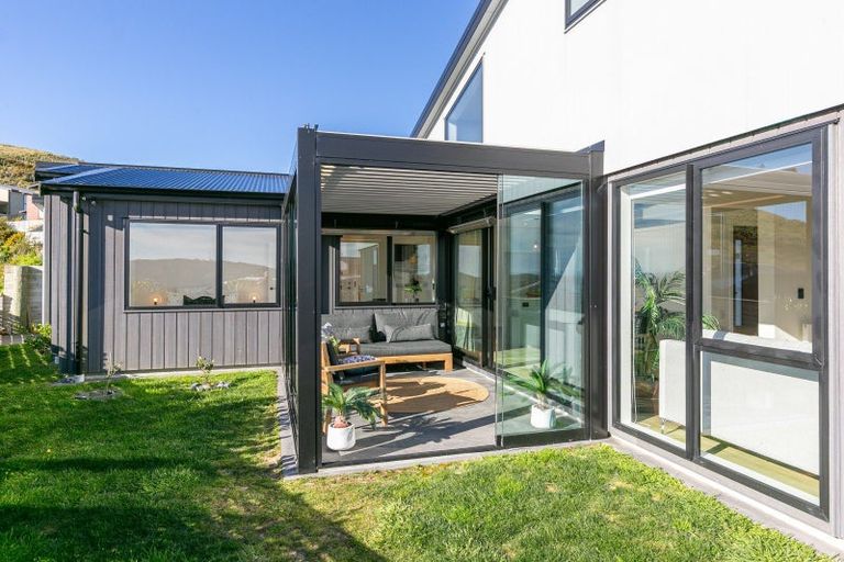 Photo of property in 81 Cedarwood Street, Woodridge, Wellington, 6037