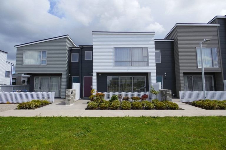 Photo of property in 3 Rangihina Road, Hobsonville, Auckland, 0616