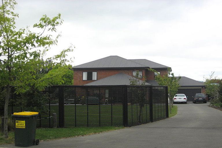 Photo of property in 14 Blarney Place, Casebrook, Christchurch, 8051