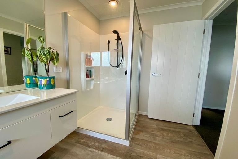 Photo of property in 30 George Street, Bulls, 4818