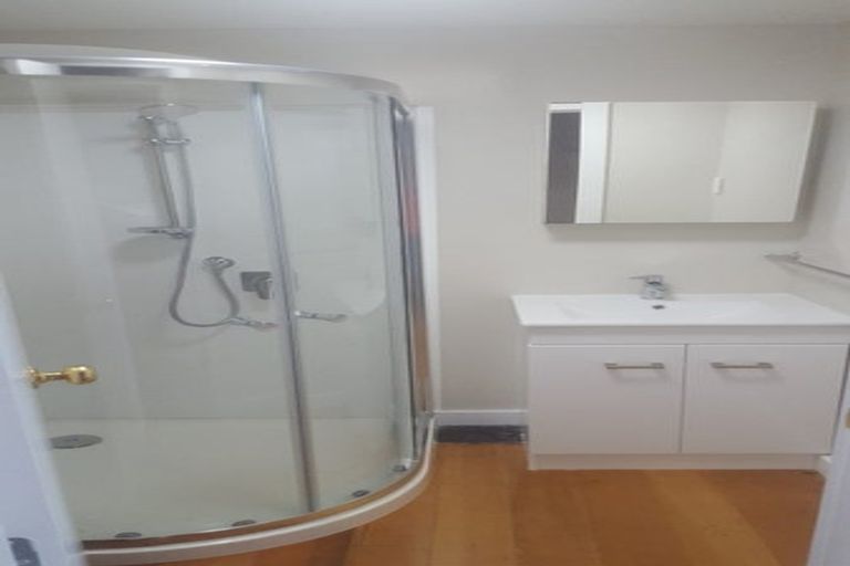 Photo of property in 1a Birkenhead Avenue, Birkenhead, Auckland, 0626