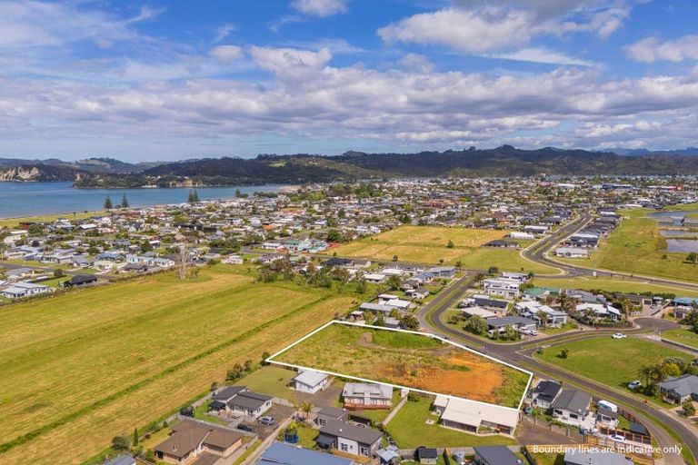 Photo of property in 18 Carina Way, Whitianga, 3510