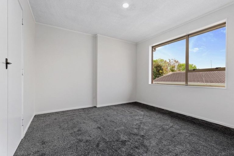 Photo of property in 2/13 Selwyn Road, Manurewa, Auckland, 2102