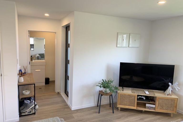 Photo of property in 4 Kaman Seasprite Road, Hobsonville, Auckland, 0616