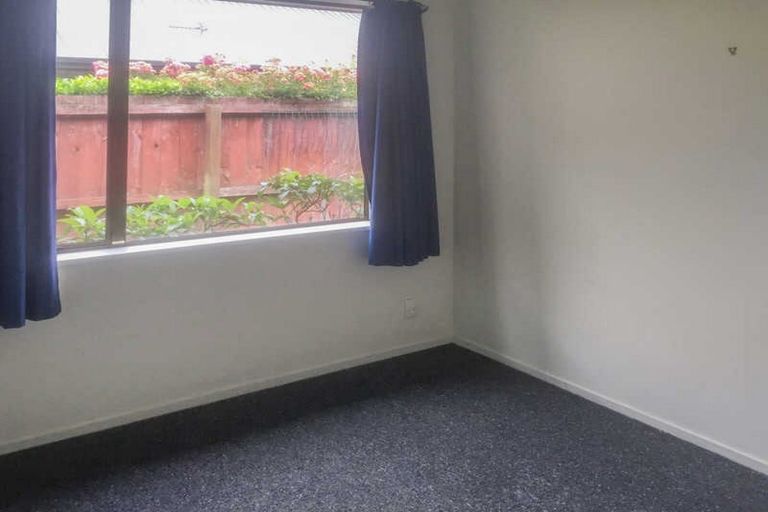 Photo of property in 6 Calverton Place, Halswell, Christchurch, 8025