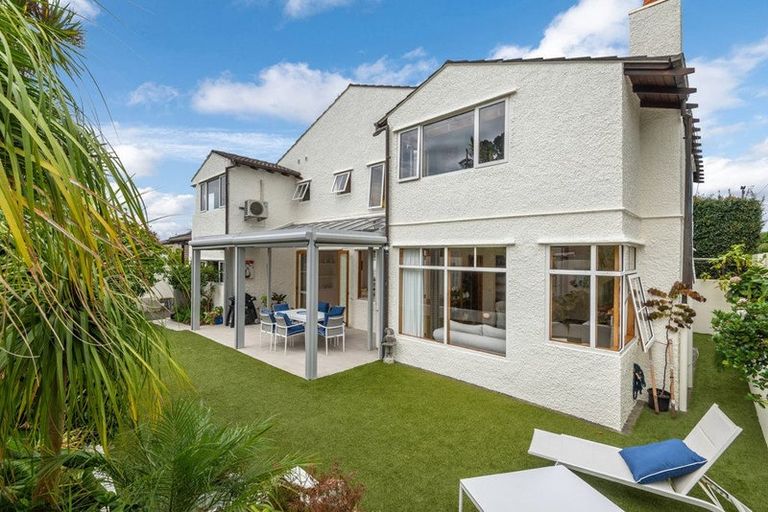 Photo of property in 2/14 Sanders Avenue, Takapuna, Auckland, 0622