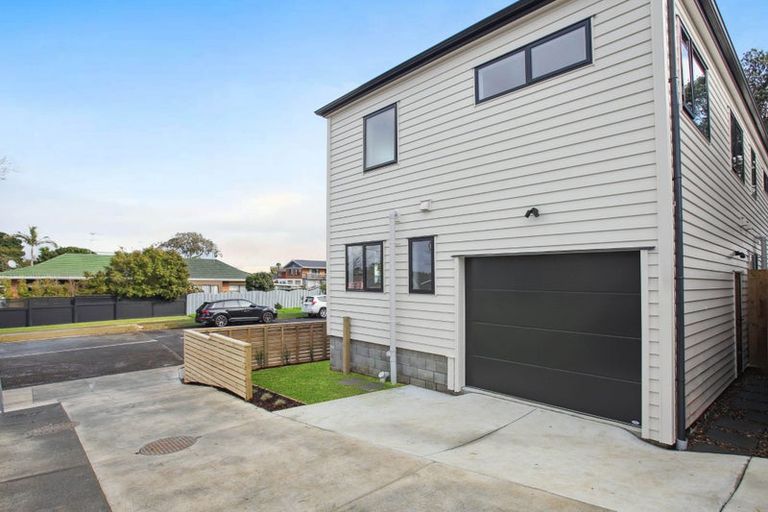 Photo of property in 12 Kurnell Drive, Botany Downs, Auckland, 2010