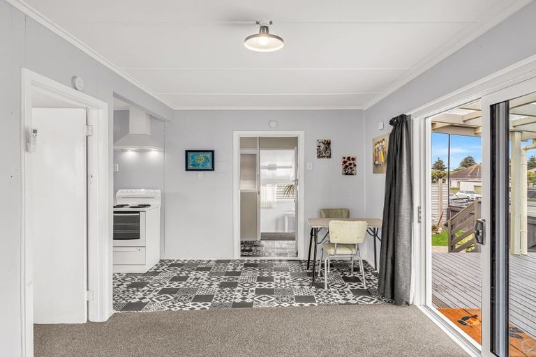 Photo of property in 31 Matai Street, Castlecliff, Whanganui, 4501