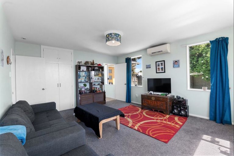 Photo of property in 90 Springs Road, Hornby, Christchurch, 8042