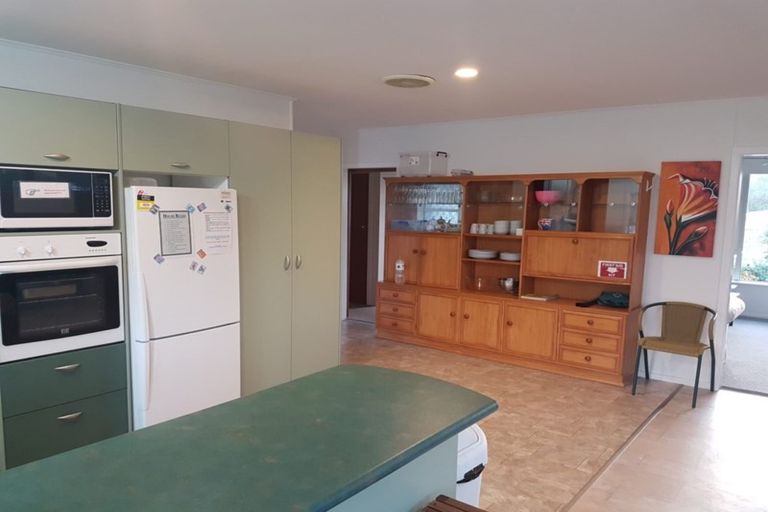 Photo of property in 2 Lotus Lane, Mangere East, Auckland, 2024