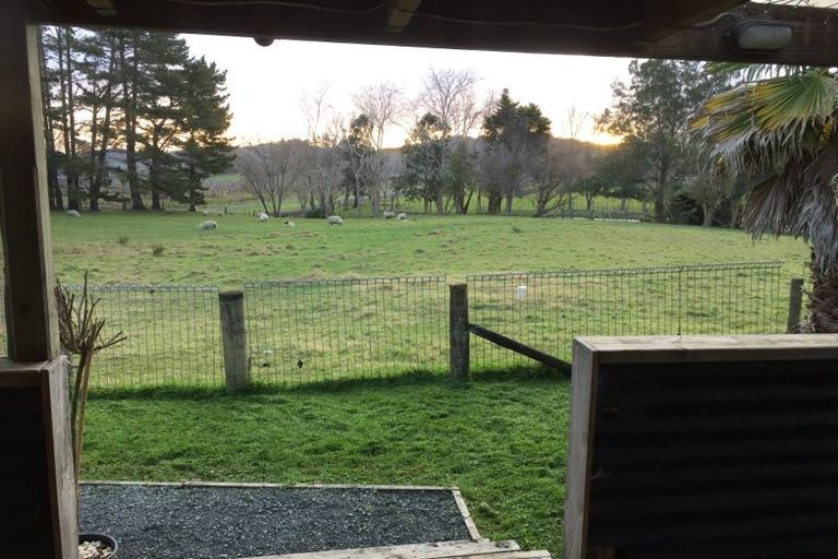 Photo of property in 351 Ararimu Valley Road, Helensville, Waimauku, 0882