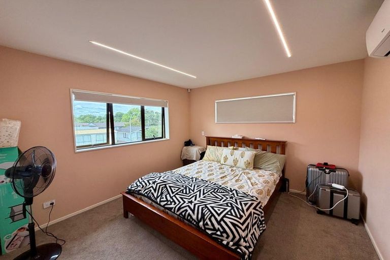 Photo of property in 9 Crestlands Place, Papakura, 2110