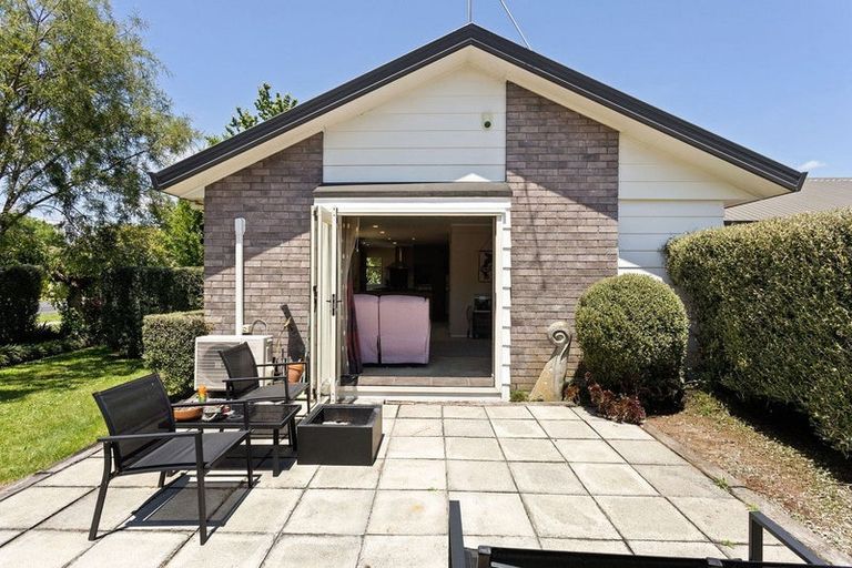 Photo of property in 54 Browning Street, Leamington, Cambridge, 3432