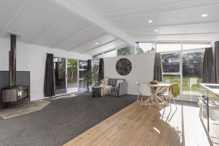 Photo of property in 74 Fitzwater Place, Henderson, Auckland, 0612