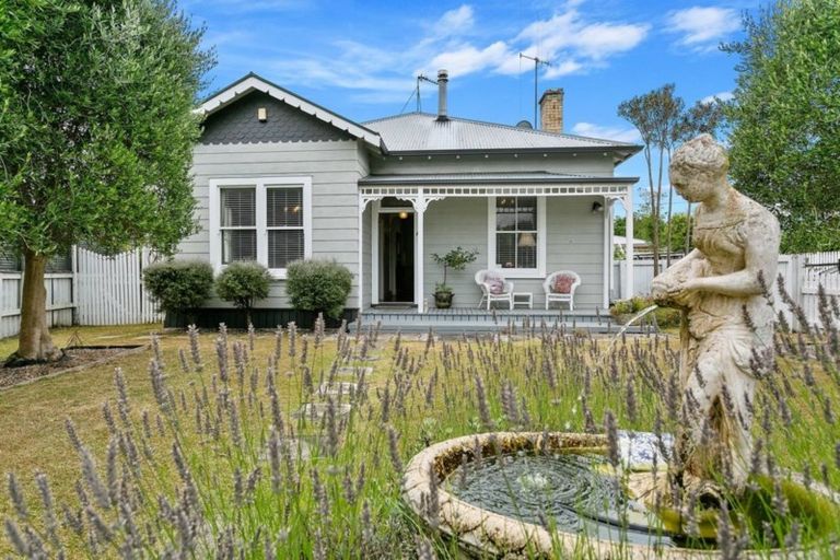 Photo of property in 4 Princes Street, Cambridge, 3434