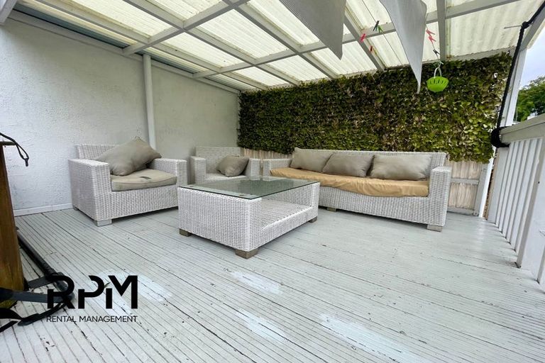 Photo of property in 21 Gilbert Street, New Plymouth, 4310