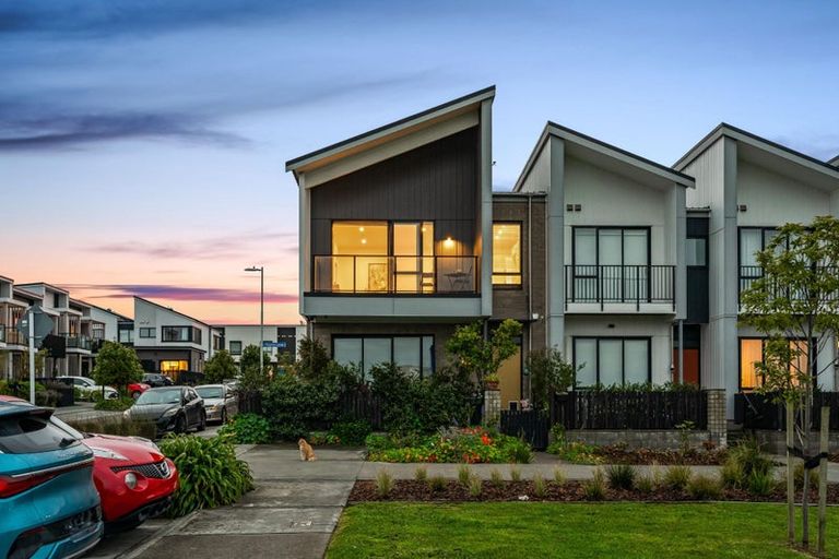 Photo of property in 16 Malcolm Calder Road, Hobsonville, Auckland, 0616