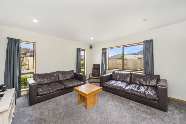 Photo of property in 19 Holford Place, Huntington, Hamilton, 3210