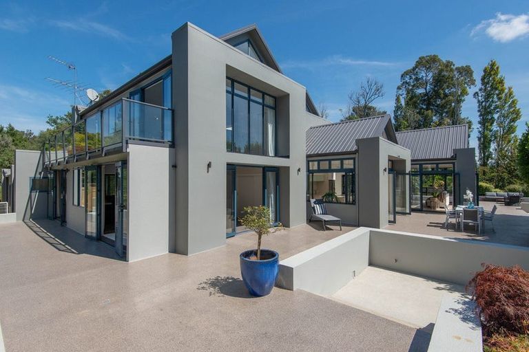 Photo of property in 105 Gladstone Road, Dalmore, Dunedin, 9010