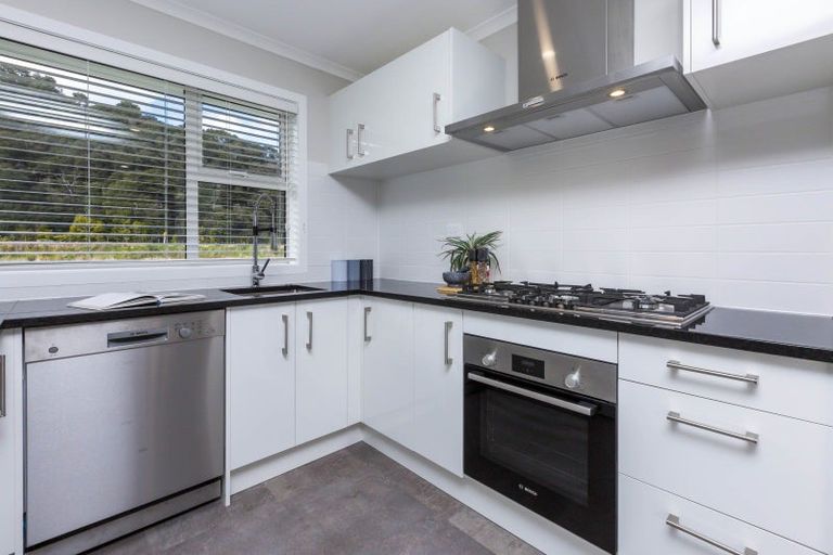 Photo of property in 22 Fenwick Crescent, Wallaceville, Upper Hutt, 5018