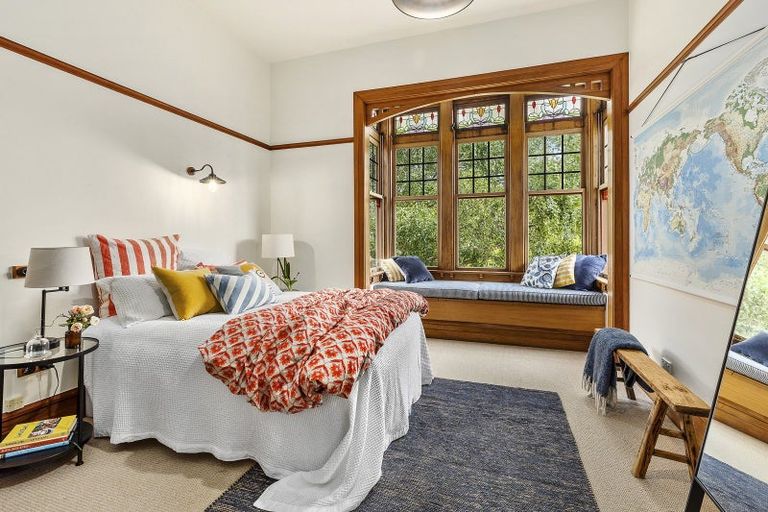 Photo of property in 11 Trelissick Crescent, Ngaio, Wellington, 6035