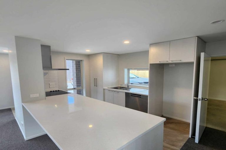 Photo of property in 4c Bosun Place, Te Atatu Peninsula, Auckland, 0610