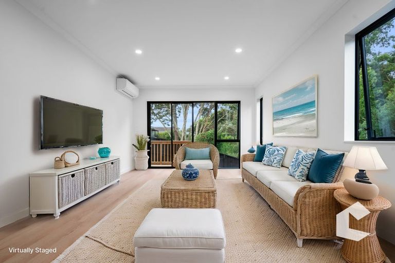 Photo of property in 24c Scarlock Avenue, Browns Bay, Auckland, 0630