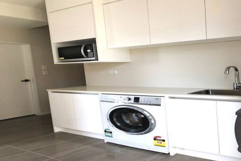 Photo of property in 31 Hikuawa Road, Flat Bush, Auckland, 2019