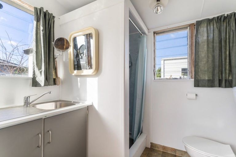 Photo of property in 208 Ajax Road, Whangamata, 3620