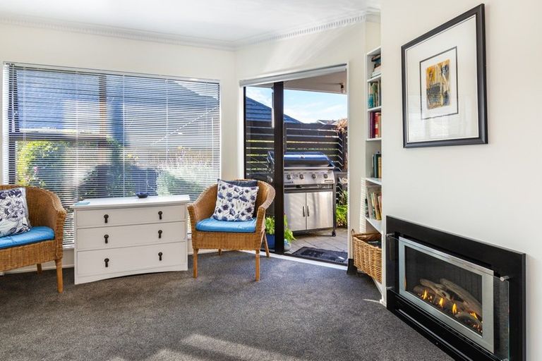 Photo of property in 4 Haines Grove, Rainbow Point, Taupo, 3330