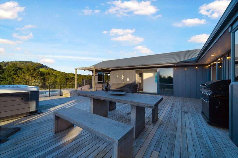 Photo of property in 538 Whangaripo Valley Road, Whangaripo, Wellsford, 0972