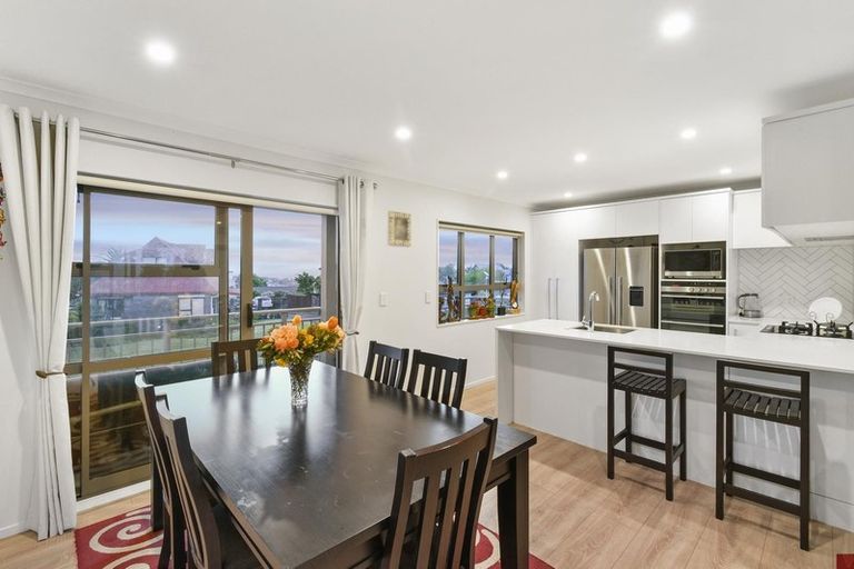 Photo of property in 77 Calluna Crescent, Totara Heights, Auckland, 2105