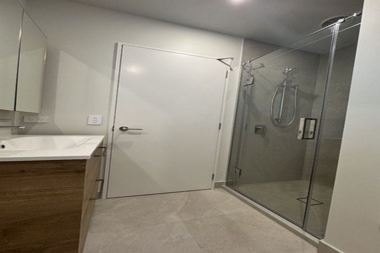 Photo of property in 5/122 Waimairi Road, Ilam, Christchurch, 8041