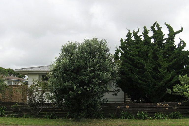 Photo of property in 18 Rangiatea Street, Paraparaumu Beach, Paraparaumu, 5032