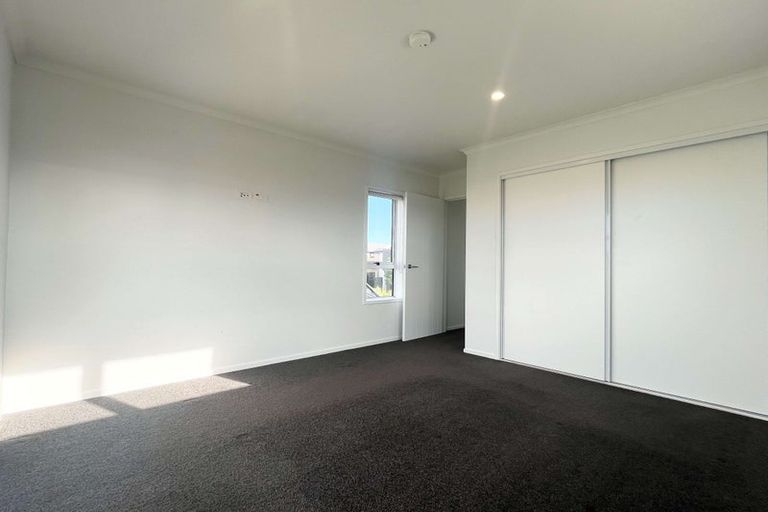 Photo of property in 9 Teal Way, Hobsonville, Auckland, 0616