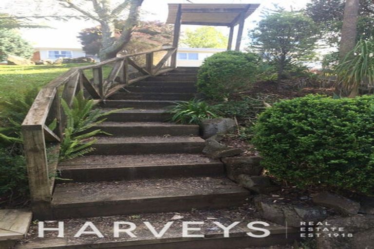 Photo of property in 42 Crystal Avenue, Glendene, Auckland, 0602