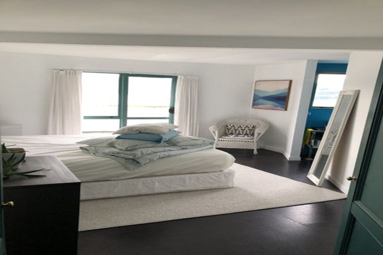 Photo of property in 45 Bayview Road, Charteris Bay, Lyttelton, 8971