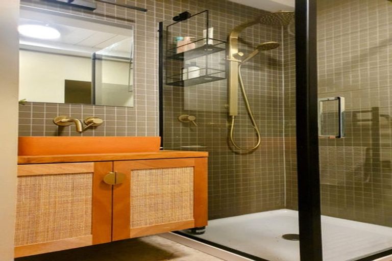 Photo of property in 3/27 Buckley Road, Southgate, Wellington, 6023