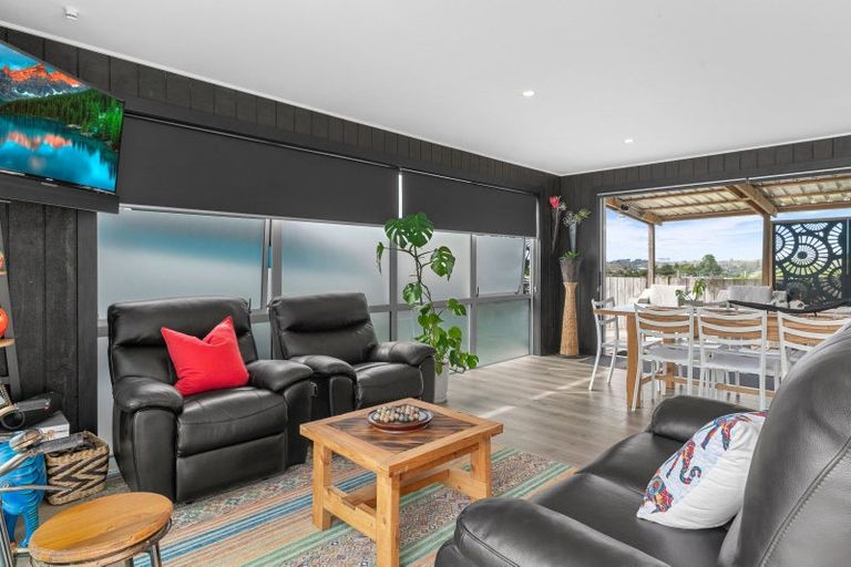 Photo of property in 6a Takahe Place, Mangawhai, 0505