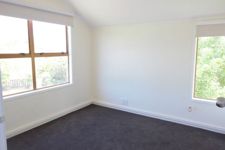 Photo of property in 1/19 Tree View Avenue, Glenfield, Auckland, 0629