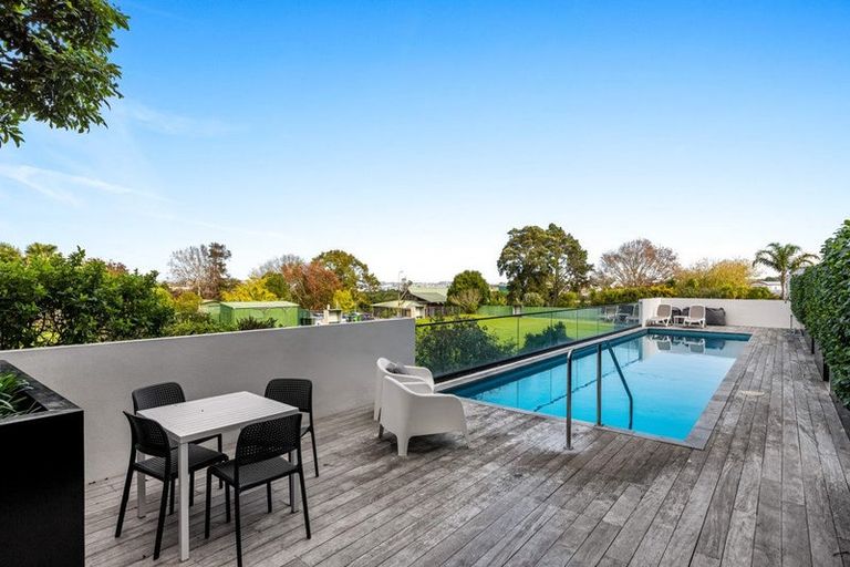 Photo of property in Frank Sargeson Apts, 302/80 Anzac Street, Takapuna, Auckland, 0622