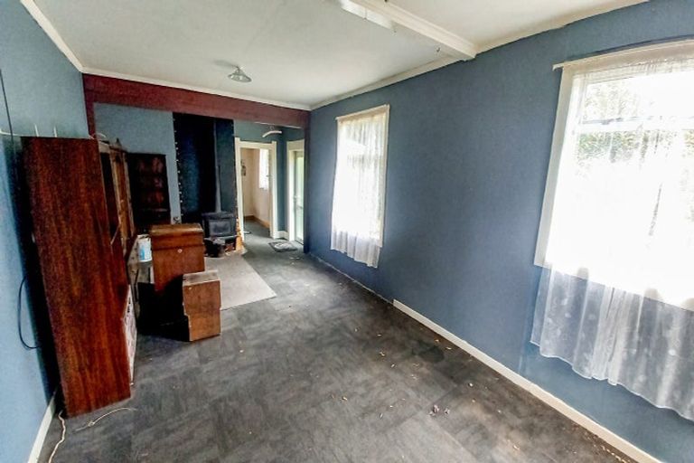 Photo of property in 14 Half Mile Road, Tuatapere, 9620