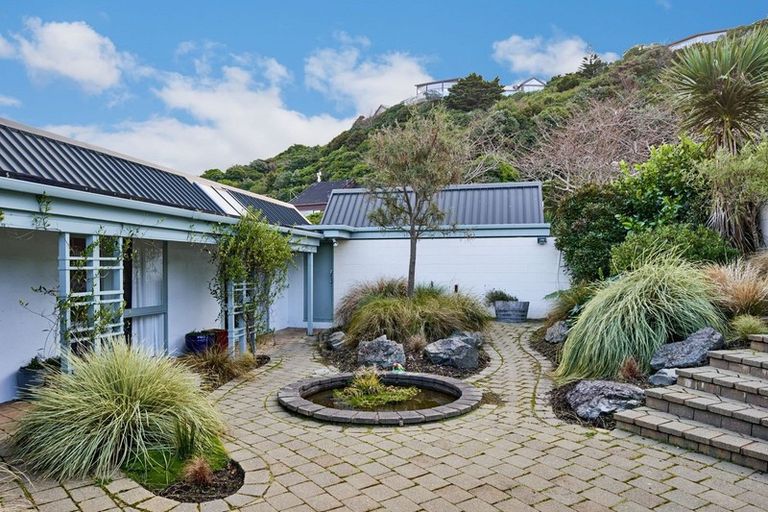 Photo of property in 59 Rama Crescent, Khandallah, Wellington, 6035