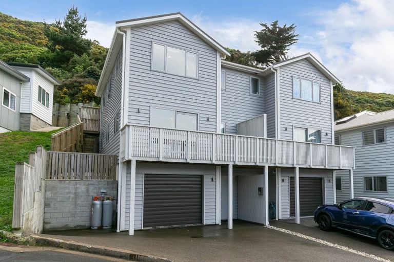 Photo of property in 20b Rarangi Way, Owhiro Bay, Wellington, 6023