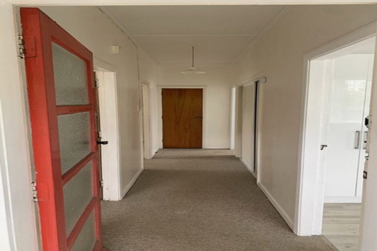 Photo of property in 32 Riley Crescent, Woolston, Christchurch, 8023